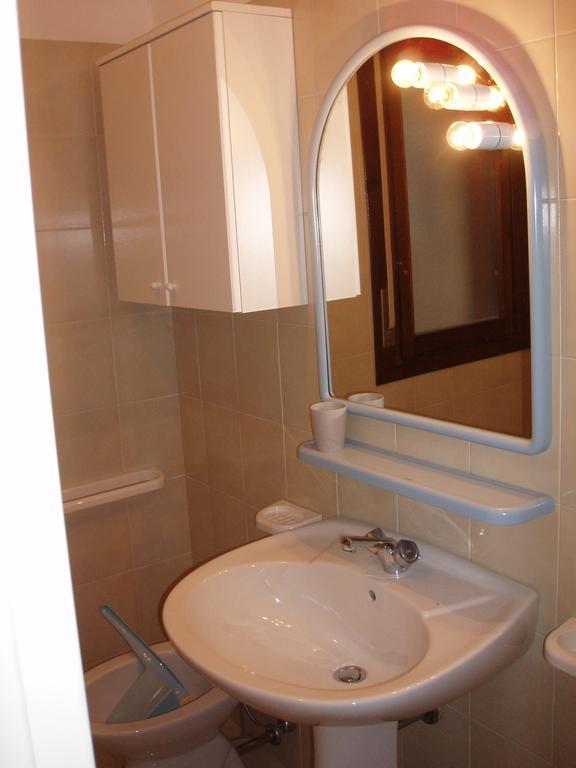 Residence Gardenia Λινιάνο Σαμπιαντόρο Δωμάτιο φωτογραφία